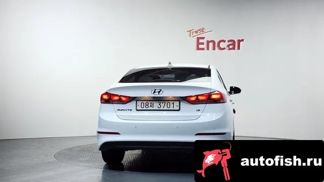 Hyundai AVANTE Avante AD 2018 года - вид 3
