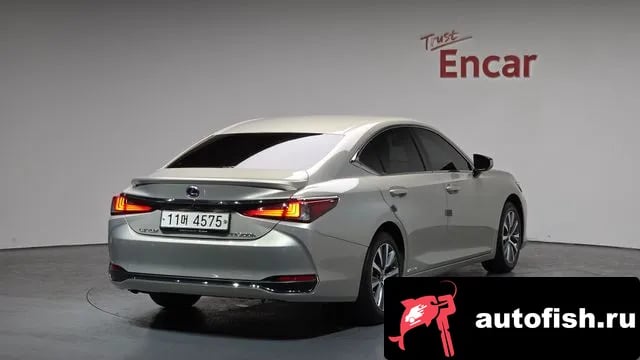 Lexus ES ES300h 7th generation 2018 года - вид 1