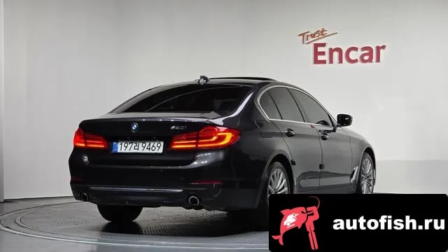 BMW 5-Series 5 Series (G30) 2019 года - вид 2