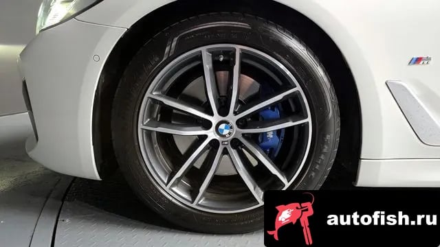 BMW 5-Series 5 Series (G30) 2022 года - вид 5