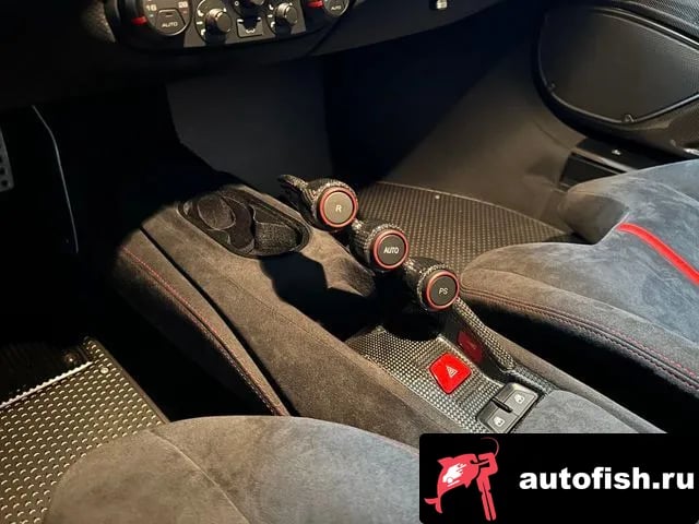 Ferrari 488 488 Pista 2019 года - похожие автомобили