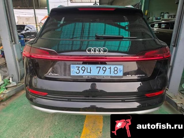 Audi e-tron e-Tron 2020 года - похожие автомобили