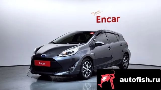 Toyota Prius Prius C 2018 года - вид 1