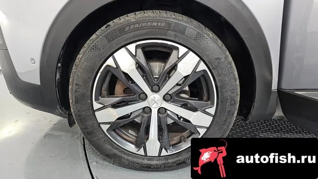 Peugeot 5008 5008 second generation 2018 года - вид 5