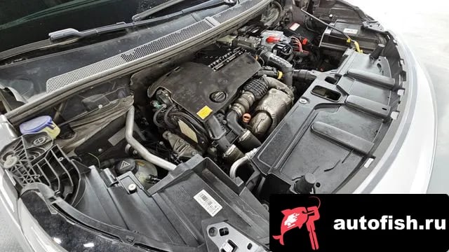 Peugeot 5008 5008 second generation 2018 года - вид 6