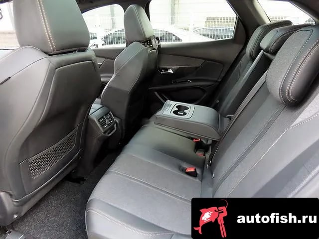 Peugeot 3008 3008 second generation 2020 года - вид 6