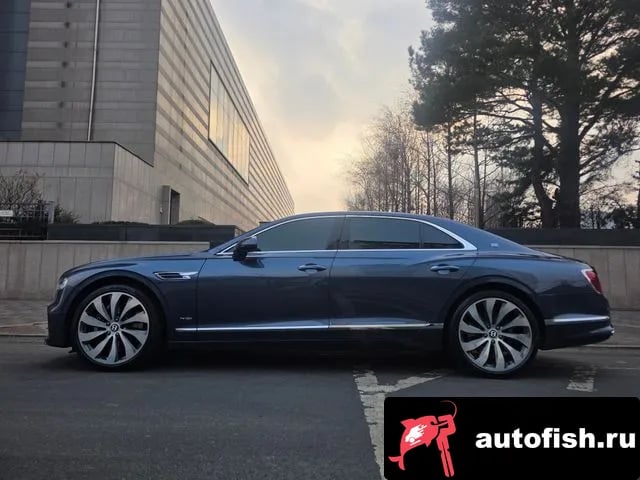 Bentley Flying Spur Flying Spur 3rd Generation 2020 года - похожие автомобили