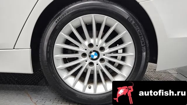 BMW 3-Series 3 Series (F30) 2018 года - вид 5