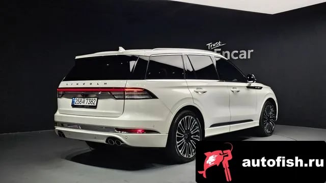 Lincoln Aviator Aviator 2nd generation 2020 года - вид 2