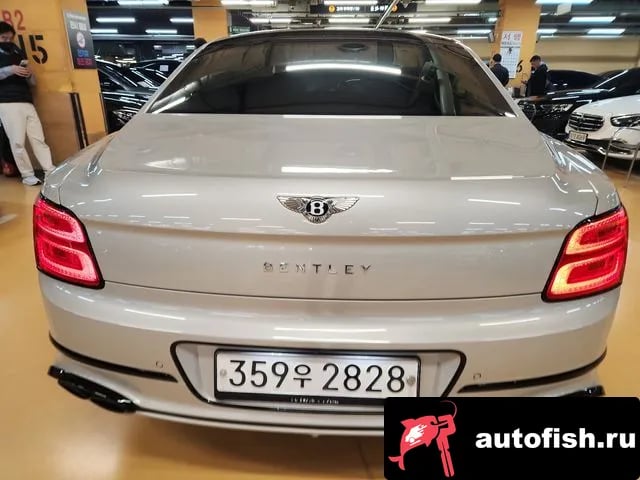 Bentley Flying Spur Flying Spur 3rd Generation 2021 года - вид 5