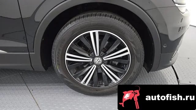 Volkswagen Tiguan Tiguan second Generation 2019 года - вид 5
