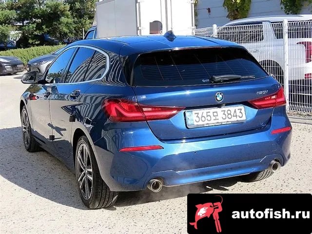 BMW 1-Series 1 Series (F40) 2022 года - вид 3