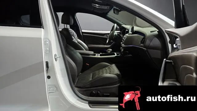 Kia Stinger Stinger Meister 2021 года - похожие автомобили