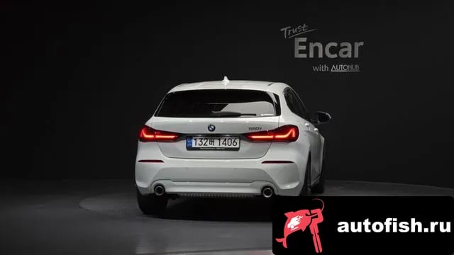 BMW 1-Series 1 Series (F40) 2022 года - вид 4