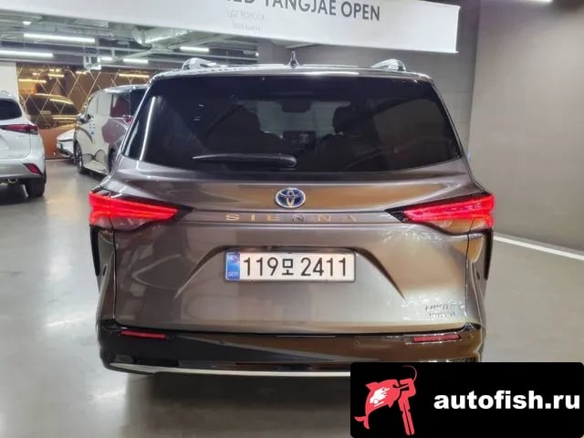 Toyota Sienna Siena 4th Generation 2024 года - вид 4
