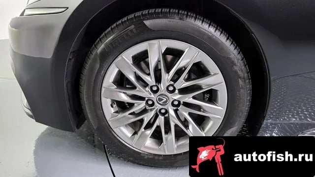 Lexus LS LS500h 5th generation 2018 года - вид 5