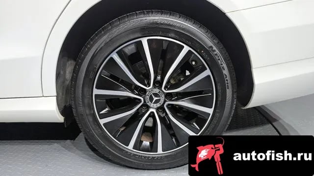 Mercedes-Benz C-Class C-Class W205 2020 года - вид 5