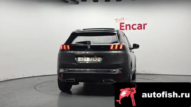 Peugeot 3008 3008 second generation 2018 года - вид 4