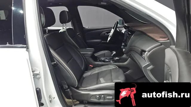 Chevrolet (GM Daewoo) Traverse Traverse 2022 года - похожие автомобили