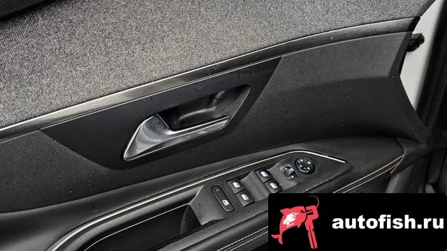 Peugeot 3008 3008 second generation 2018 года - похожие автомобили