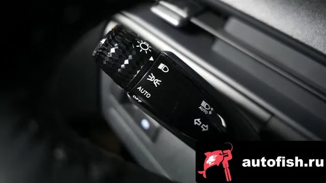 Hyundai Staria Staria 2024 года - похожие автомобили
