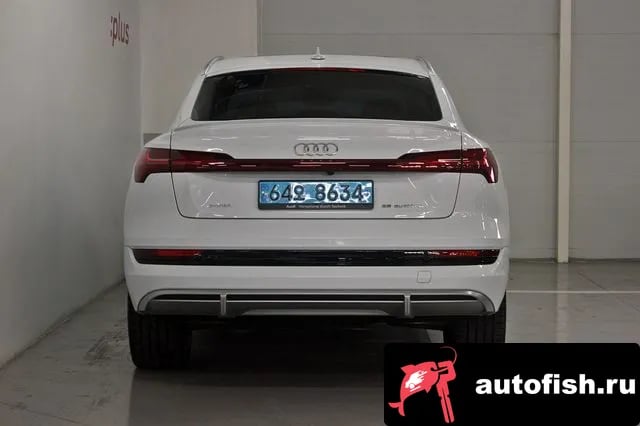 Audi e-tron e-Tron 2023 года - вид 4