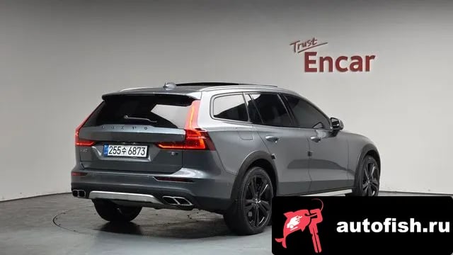 Volvo V60 V60 Cross-country 2nd Generation 2020 года - вид 1