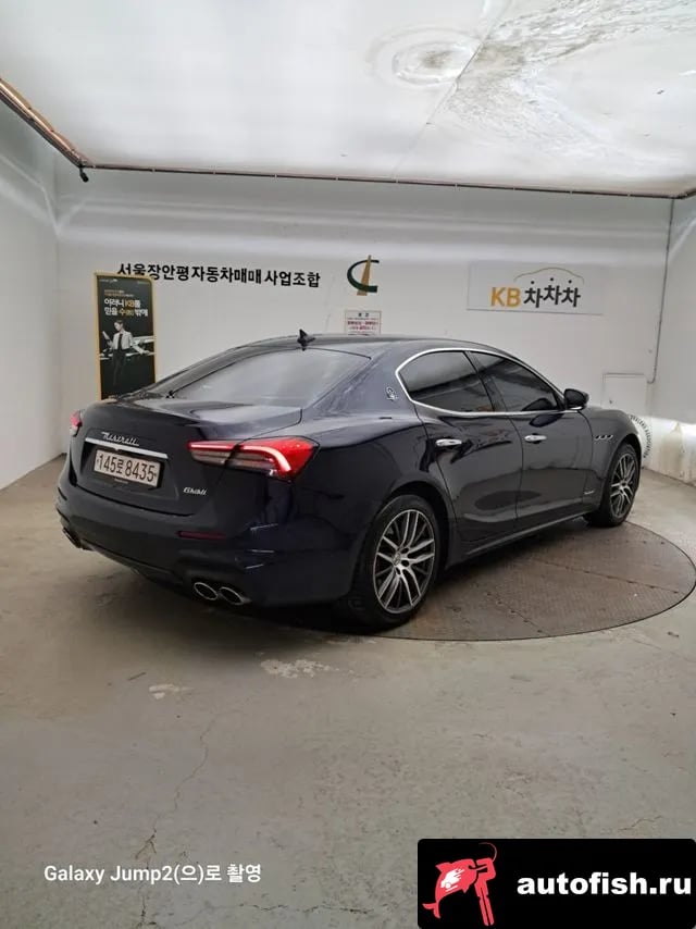 Maserati Ghibli Gibley 2021 года - вид 2