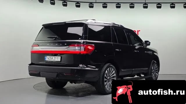 Lincoln Navigator Navigator 4th generation 2021 года - вид 2