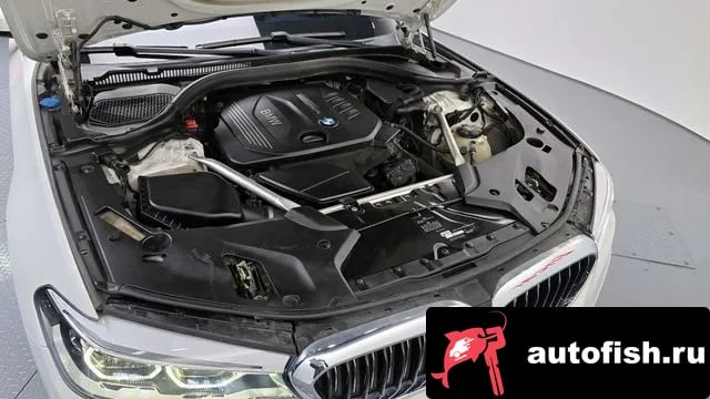 BMW 5-Series 5 Series (G30) 2018 года - вид 6