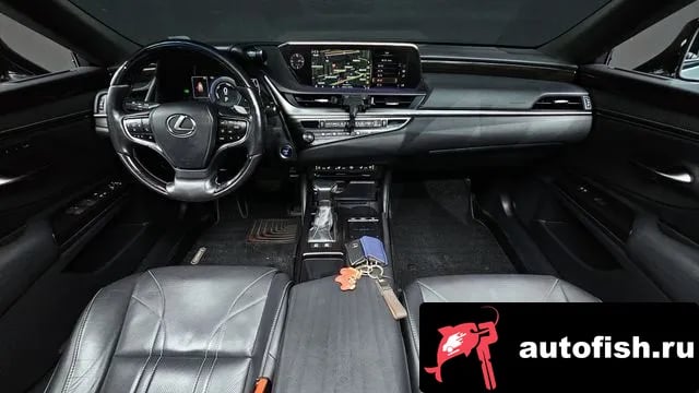 Lexus ES ES300h 7th generation 2019 года - похожие автомобили