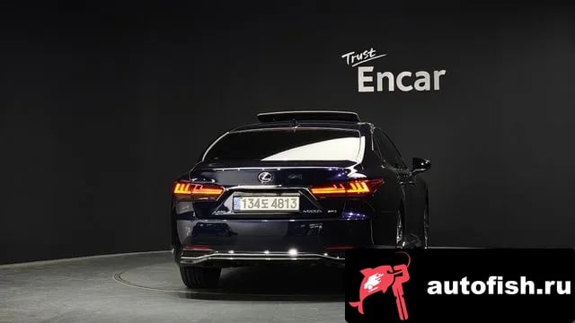 Lexus LS LS500h 5th generation 2022 года - вид 4