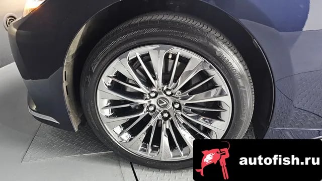 Lexus LS LS500h 5th generation 2022 года - вид 5