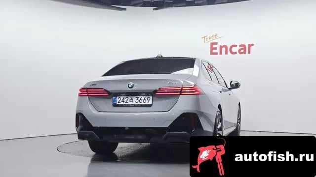 BMW 5-Series 5 Series (G60) 2025 года - вид 4