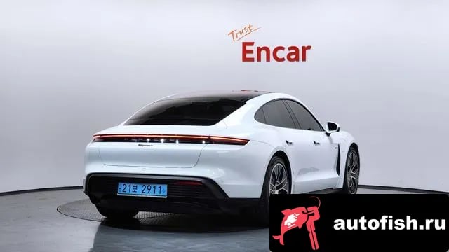Porsche Taycan Taikan 2021 года - вид 2
