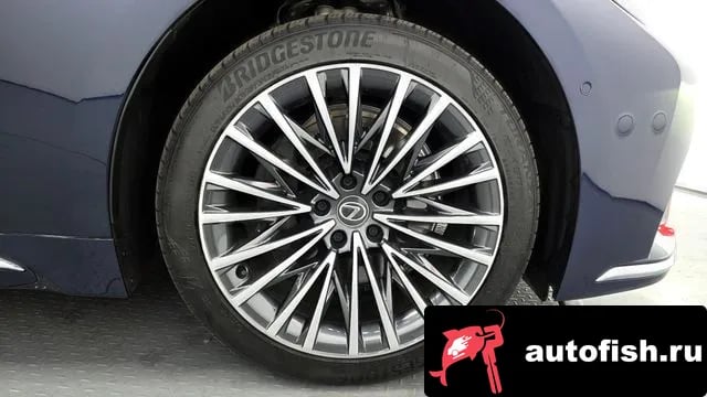 Lexus LS LS500h 5th generation 2024 года - вид 5