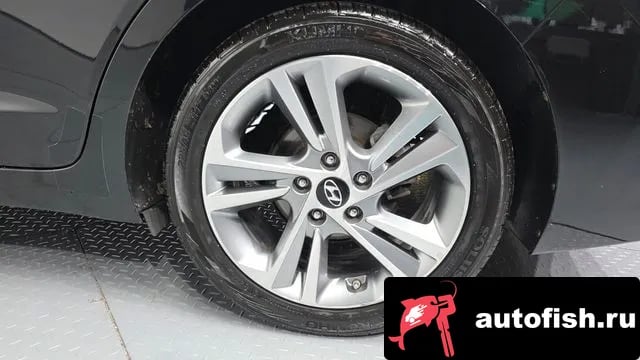 Hyundai AVANTE Avante AD 2018 года - вид 5