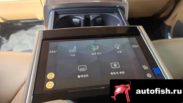 Land Rover Range Rover Range Rover 5th Generation 2025 года - похожие автомобили