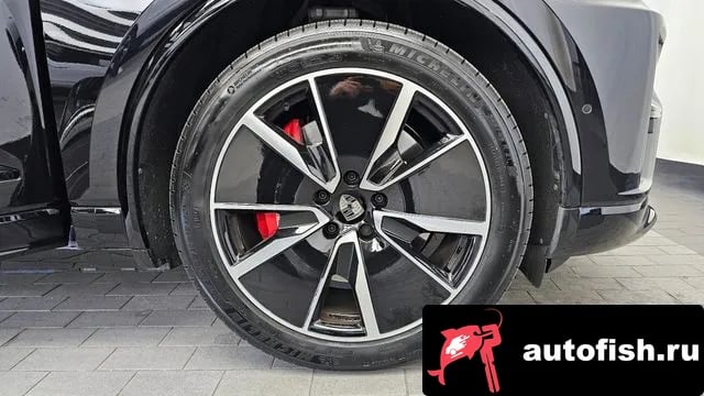 Porsche Macan Makan EV 2025 года - вид 5