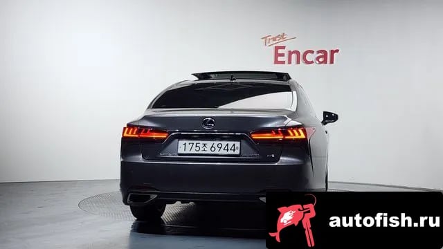 Lexus LS LS500 5th generation 2022 года - вид 3