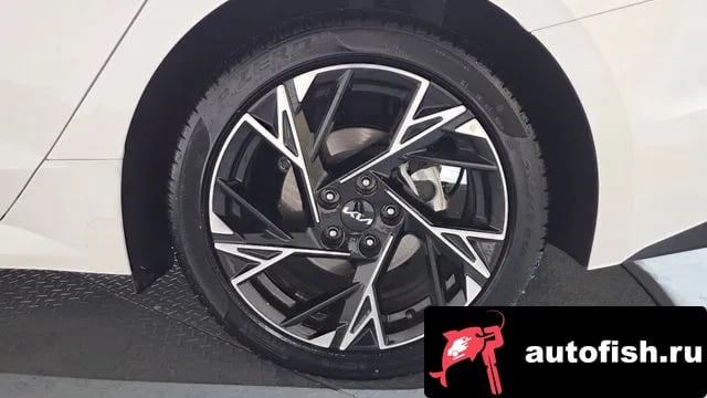 Kia K5 The New K5 Hybrid 3rd generation 2024 года - вид 4