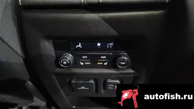 Chevrolet (GM Daewoo) Traverse Traverse 2021 года - похожие автомобили