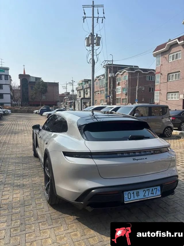 Porsche Taycan Taikan 2024 года - вид 4