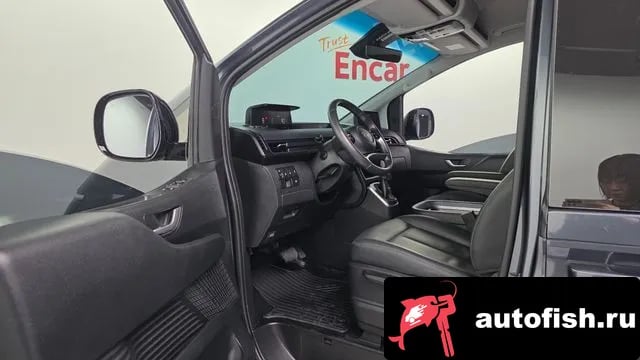 Hyundai Staria Staria 2024 года - похожие автомобили