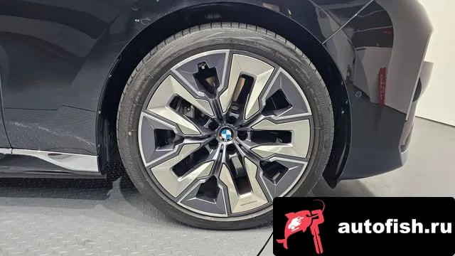 BMW 7-Series 7 Series (G70) 2023 года - вид 5