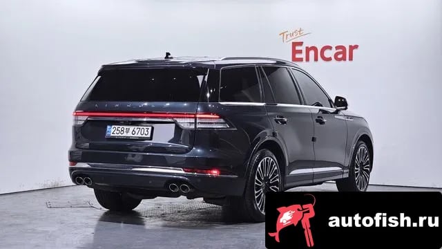 Lincoln Aviator Aviator 2nd generation 2021 года - вид 2