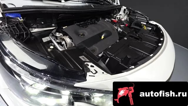 Peugeot 3008 3008 second generation 2020 года - вид 6