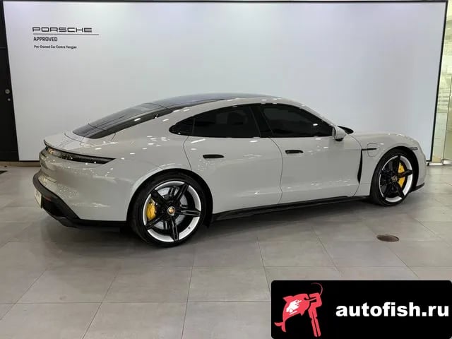 Porsche Taycan Taikan 2024 года - вид 3