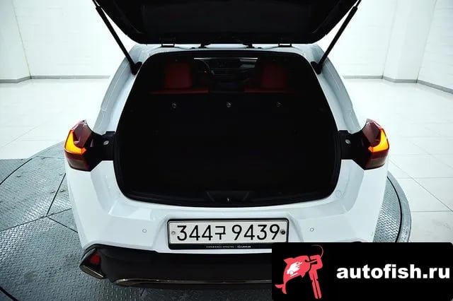 Lexus UX UX250h 2021 года - похожие автомобили