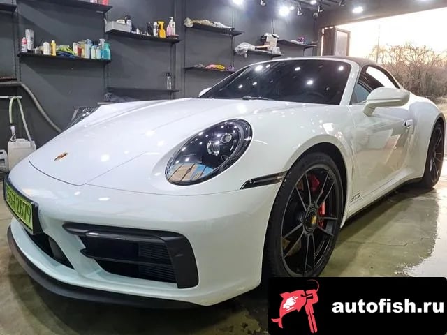 Porsche 911 911 (992) 2023 года - вид 3